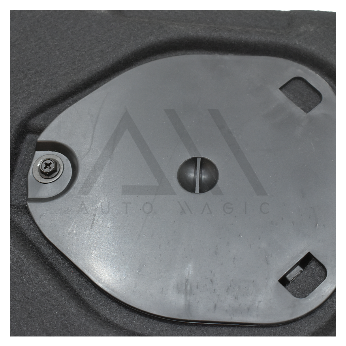 Tolva de Motor Mazda 3 19-24 inferior seccion trasera